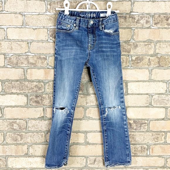 Gap Kids size 7 jeans distressed at knees - Picture 1 of 3